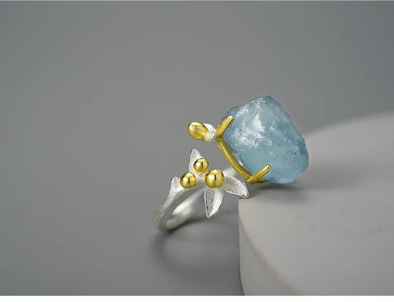 18 Karat Gold natürlicher Aquamarin-Blumenring