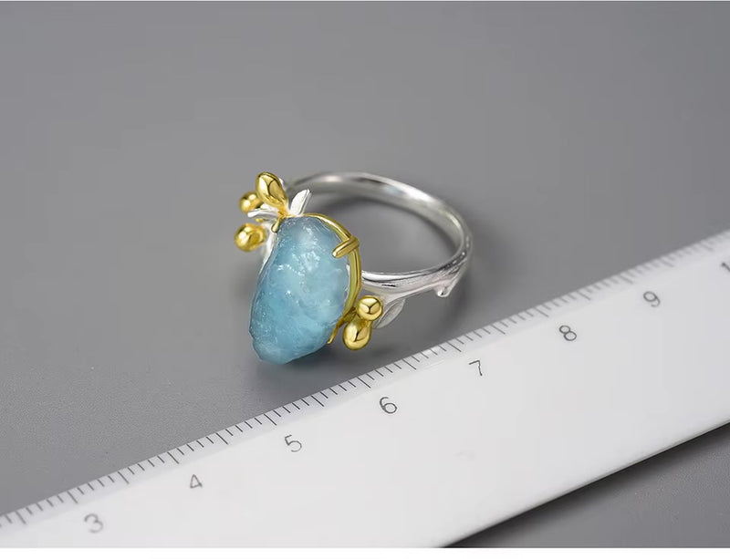 18 Karat Gold natürlicher Aquamarin-Blumenring